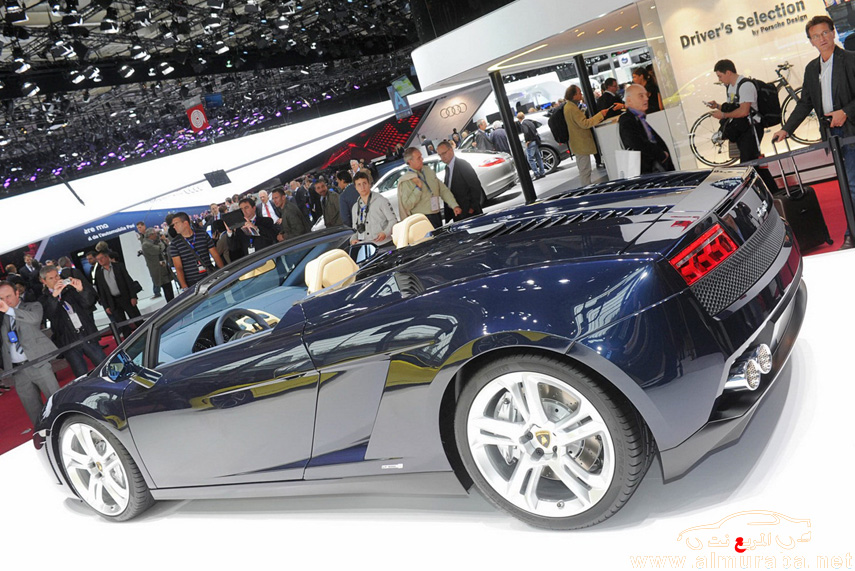 سيارات لمبرجيني افنتادور وجلاردو تنافس بشراسة بعد الكشف عنها في معرض باريس Lamborghini 2013 41